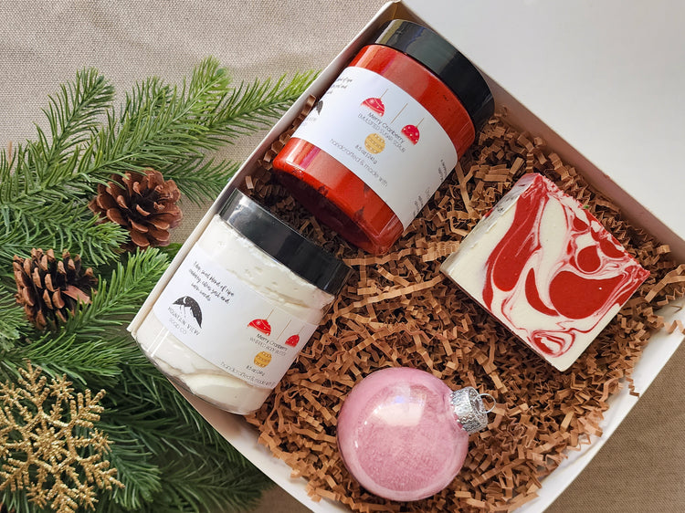 Merry Cranberry Bath Gift Set